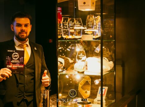Marc Sen holt den Siegerpokal beim LPF Mini Main Event in Liechtenstein!
