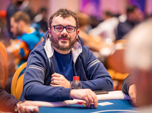 $19.000 weg! – Hat Anthony Zinno Cash-Chips eingesteckt?
