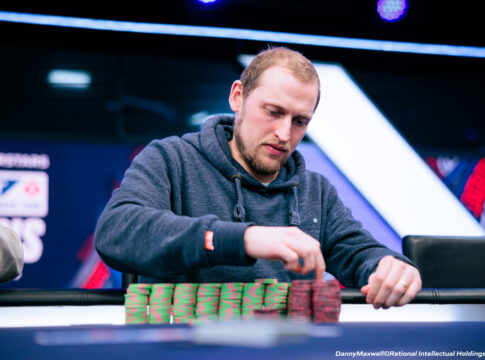 Unreal Chiplead im EPT Paris Main Event: David Kaufmann besitzt Hälfte aller Chips!