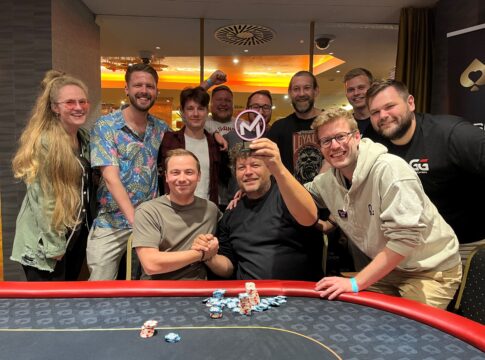 Meetup Poker: Sonnenholzner sorgt für Kleinholz im Opener, Storm stürmt an die PLO-Spitze!