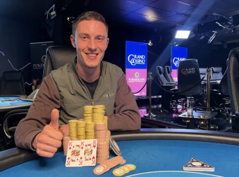 Jan Schneider kürt sich zum Champ beim Grand Stack im GCLi!