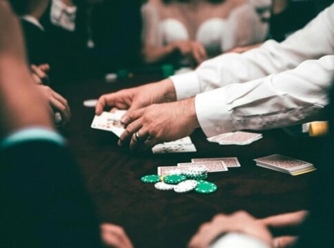 Wo man in der DACH-Region landbasiertes Poker spielen kann