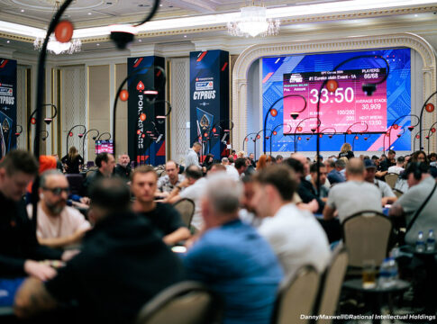 Freitag ab 10:30 Uhr – „xflixx“ Livestream vom Tag 3 der PokerStars EPT Zypern!