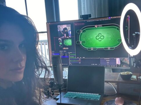 Tiffany Michelle fährt Achterbahn im CoinPoker VIP Game