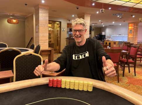 Mike König shipt das Noon Turbo / Quintett dealt im Saturday Deepstack!
