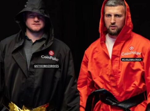 Schlagabtausch auf CoinPoker: Bobby James gegen die Supermittel- & -Schwergewichte