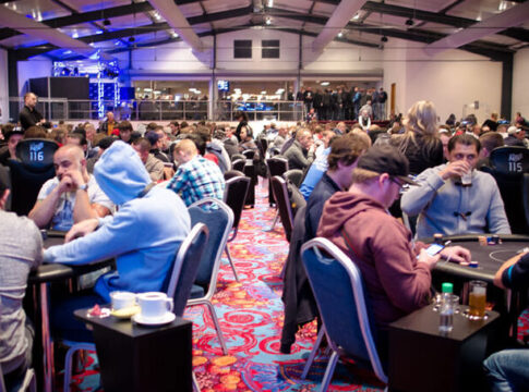 King’s Resort – Vamos Poker Tour startet mit dem Mystery Bounty Warm Up!
