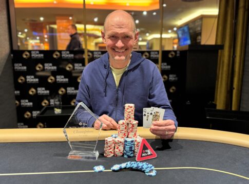 Friendly Poker – Der Sieg im NUTS Livepoker Cup geht an „Tight Mike“!
