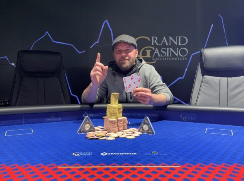 „Eggi“ toppt Deal beim Deepstack Turbo im Grand Casino Liechtenstein!
