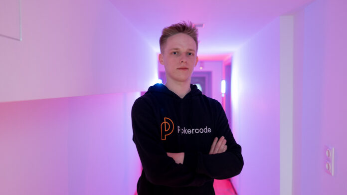 62ff9160cd63f634123f335e_066A5145 Tobias Eichenseher