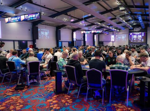 King’s – Overlay-Gefahr im Ola Poker Tour Main Event!