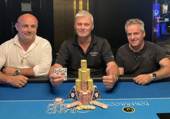 3 der 7 Dealmaker im Grand Stack: Mr7, C.W. ***, Junice Kocher, Johannes Weber, Mario Heissmann, Roman Lendi, Josef Meunsburger