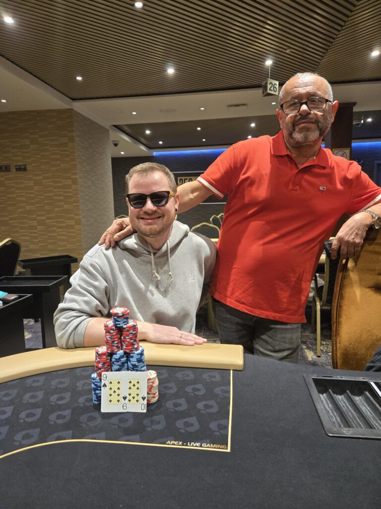 2 von 3 Dealmakern im Deepstack: Phips (GER), Damian GER), Aydin Tarhan (TUR)