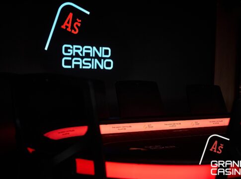 Sonntag ab 13:30 Uhr – Finale des €120 Nuts Livepoker Cup aus dem GCA Pokerroom2.0!