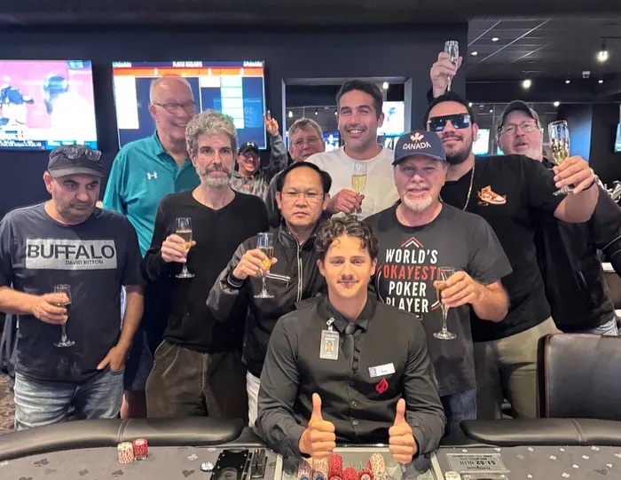 Playgound Poker Casino Bad Beat Jackpot BBJ 1595087 - Straight Flush vs Straight Flush