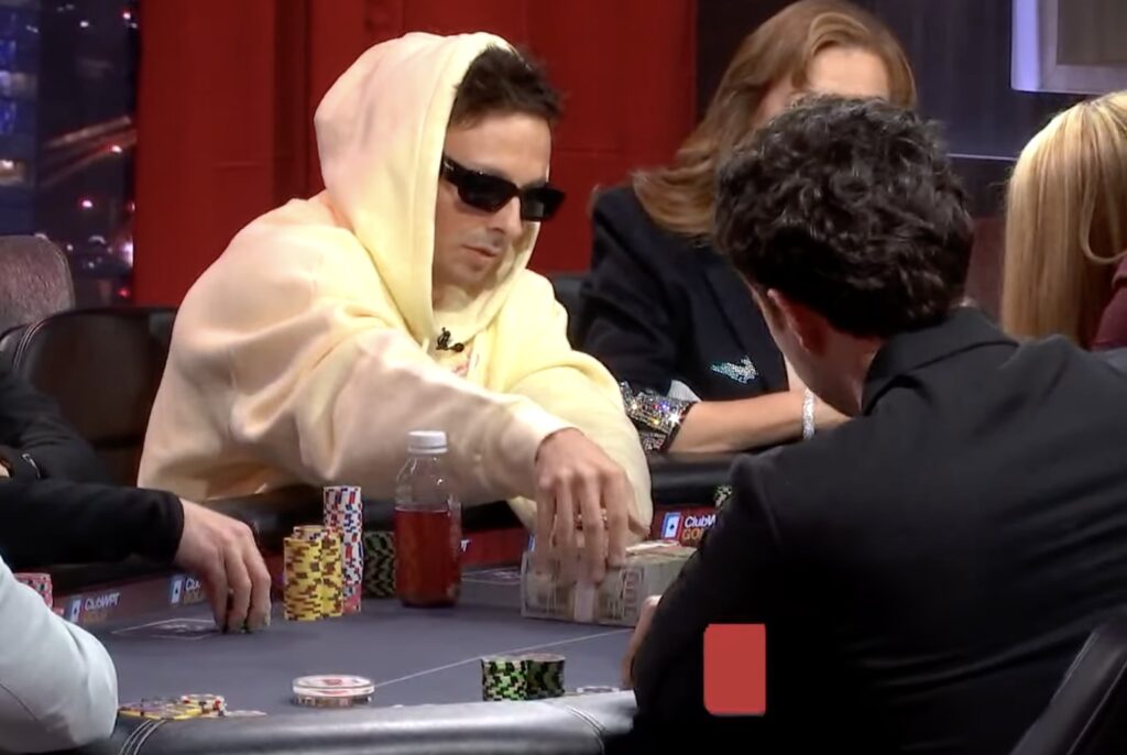 Sam Kiki SENOR TILT muss erst einmal Geldziegel und Chips einsammeln