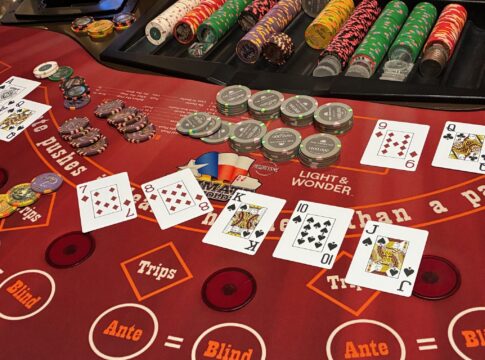 The Venetian Ultimate Texas Hold'em The Millionaire Progressive - Royal Flush 3845727
