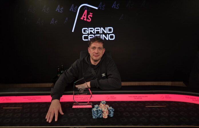 Siegerfoto PNLH Cup Kevin Schubart (GER) Sieger im PLNH Cup: Kevin Schubart (GER)