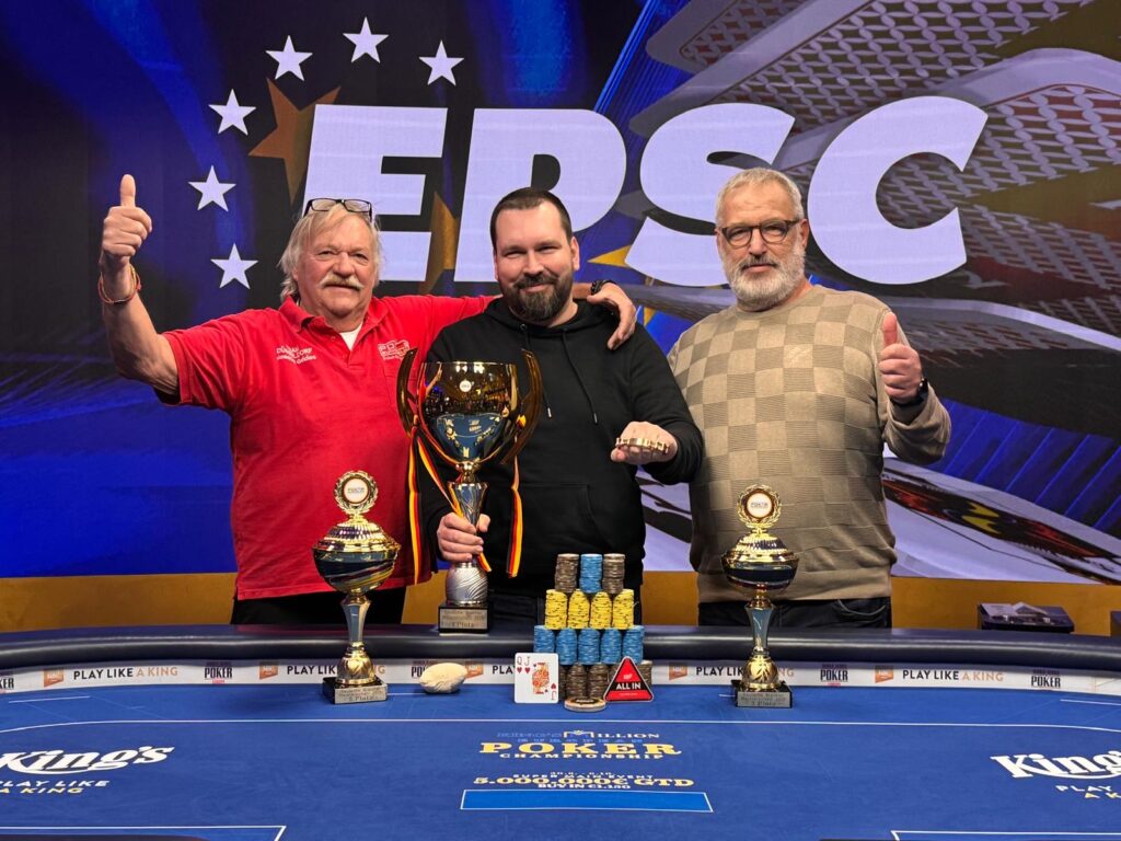 Das Podium der 16. Deutschen Bracelet Meisterschaft der Poker-Bundesliga: (v.l.n.r.) Joachim Gaidies, Christian Fritze, Frank Gerwig