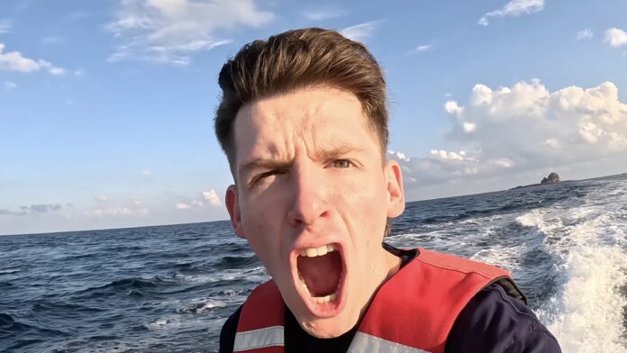 CoinPoker Creator Squad Vlog 5 - Jeju - Corey Eyring screaming CoinPoker Creator Squad Vlog 5 - Jeju - Corey Eyring screaming