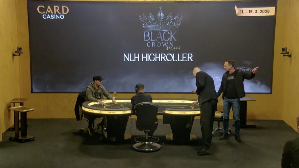 Chipleader Pavel Binar verlässt das Casino und lässt Shortstack Peter Petocz am Tisch mit der Trophy sitzen