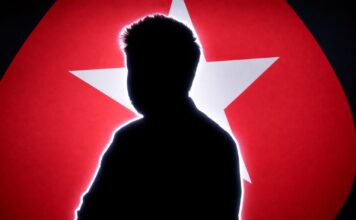 Live League Ambassador gewählt! ER ist der neue PokerStars Team Pro! David Lappin - Live League PokerStars Team Pro Ambassador - Cutout Scherenschnitt - umrandet