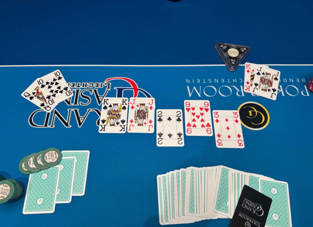 CPF Community Poker Festival Main Event - Last Hand