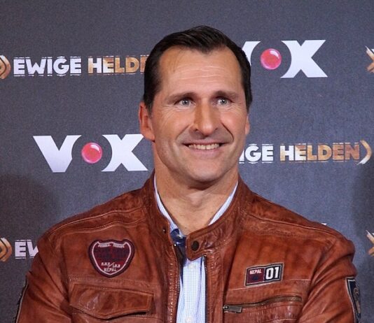 Promis & Poker: „Habe mir zum Pokern den Wecker gestellt!“ – Diskus-Olympiasieger Lars Riedel im Kurzinterview!