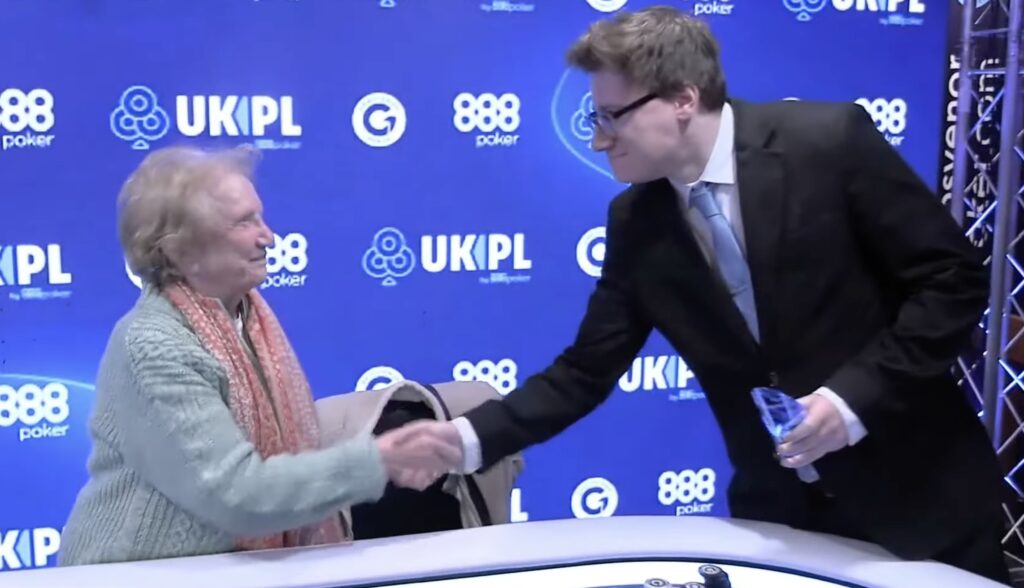 888poker UKPL Blackwood Main Event - Trophäen VERLEIHUNG