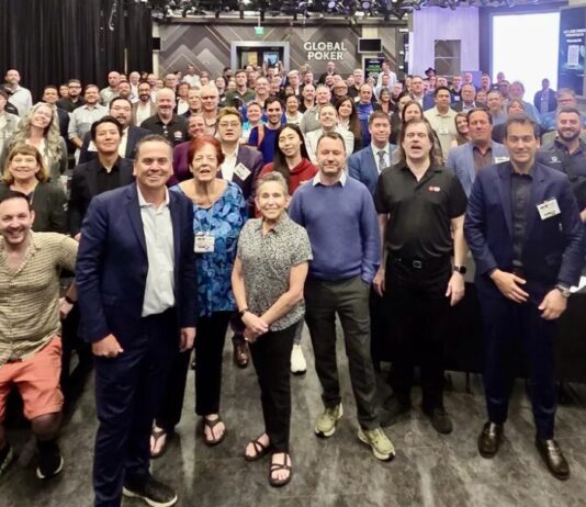 Die neuen internationalen Poker-Turnierregeln vom TDA Summit!