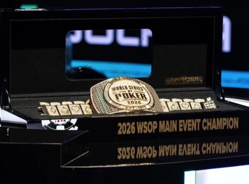 WSOP #82 Main Event – Der WSOP Final Table 2026 steht! Jumalon führt, Müller auf Rang 4!
