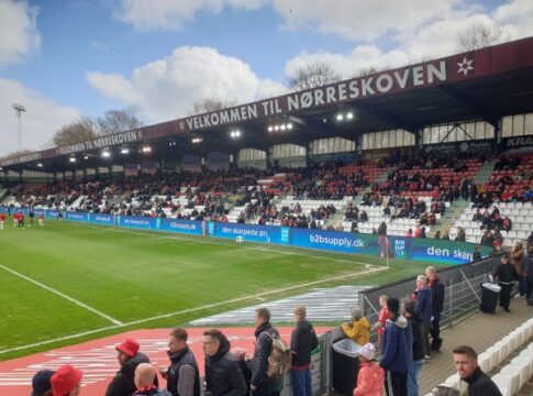 Freitag-Kombi mit Fußball und Tennis – In Nørreskoven in Vejle Fallen Tore!