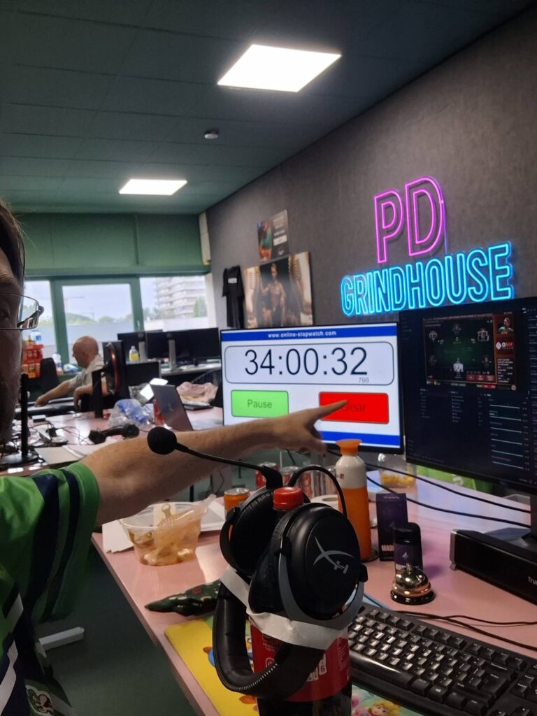 Martin Hummel PPMH Guiness World Record Longest marathon playing online poker Guinessbuch der Rekorde
