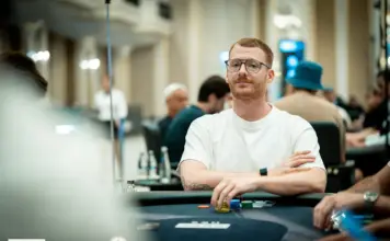 Jordan Woodall übernimmt im Onyx HRS $25k Main Event die Führung vor Tag 2!