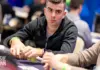 Mehr als 60 Turniere: Kings of Tallinn im Oktober 2026 Ein Pokerspieler an einem Tisch beim Kings of Tallinn Event.